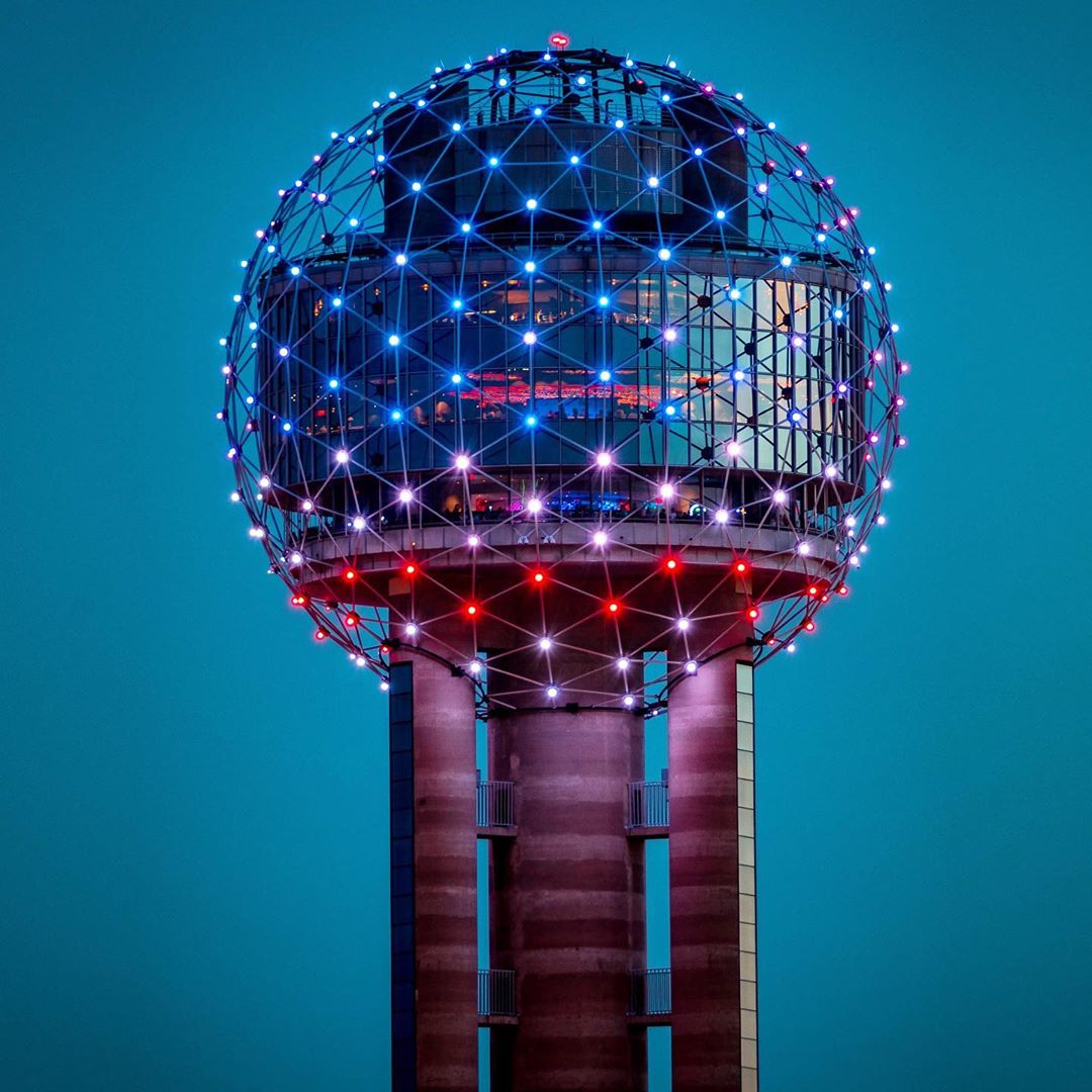 reunion-tower-EmlZtNiWEAE_rFR