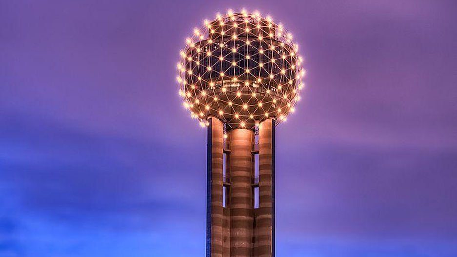 reunion-tower-EoMVE6nXEAYxHNB